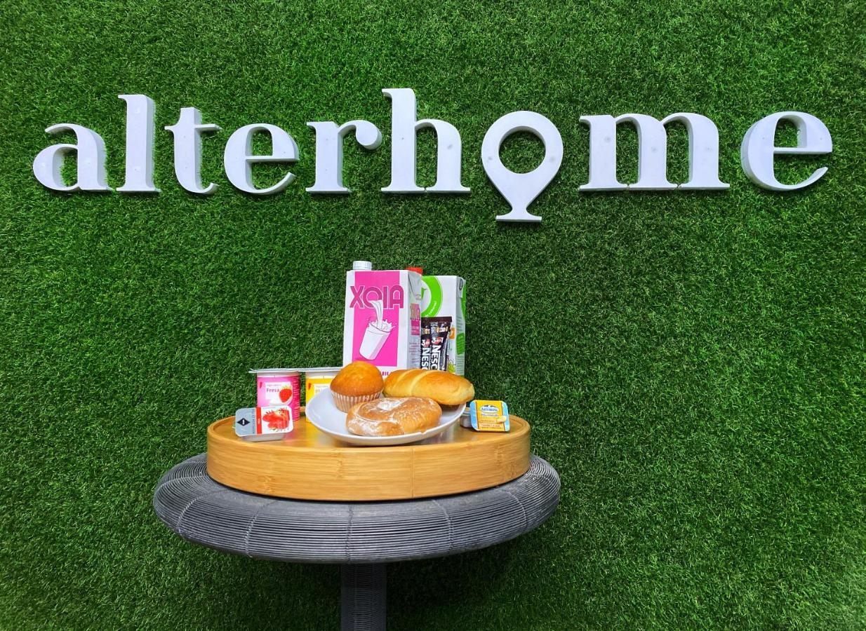 Alterhome Puerta Del Sol V Madrid Exterior foto